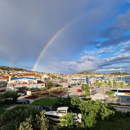 Apartmaji Mia, Otok * Murter