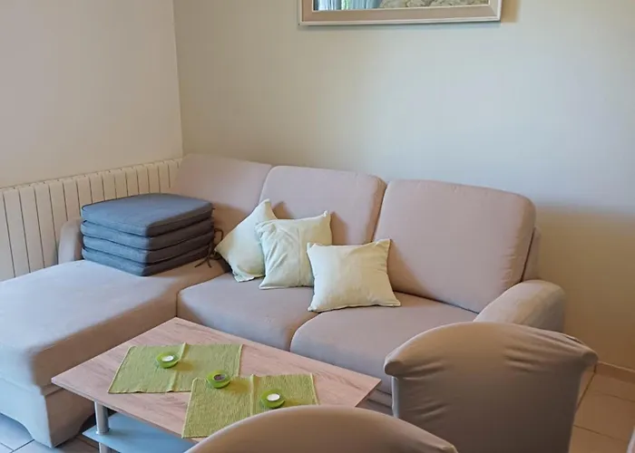 Apartmaji Mia, Otok Daire