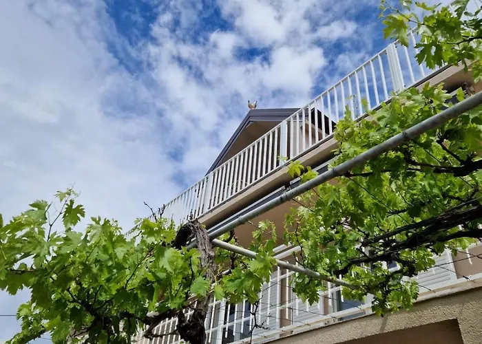 דירה Apartmaji Mia, Otok